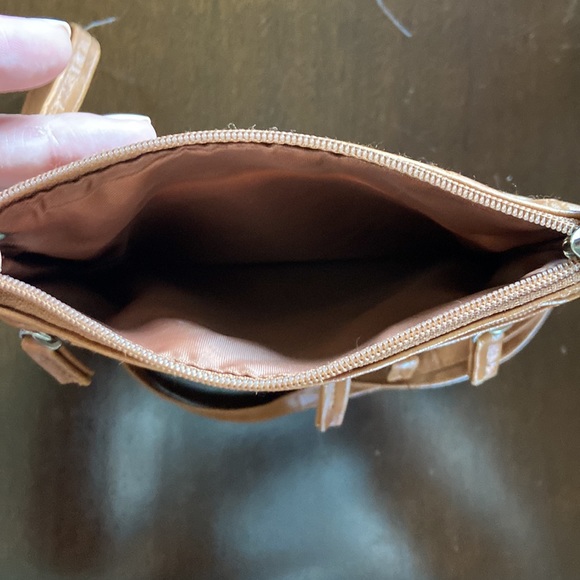 Nichole Miller crossbody satchel - Picture 4 of 11